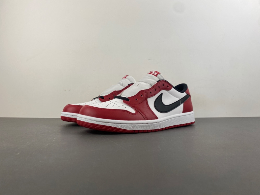 Air Jordan 1 Retro Low OG ''Chicago'' 2025 HQ6998-600