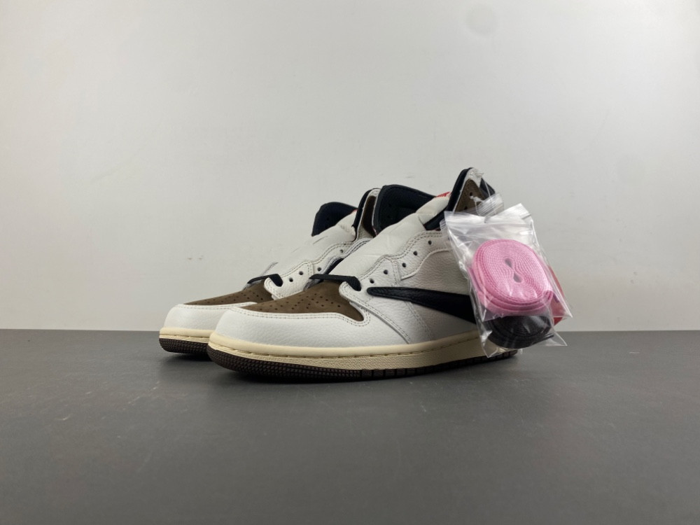 Air Jordan 1 Retro High Travis Scott CD4487-001