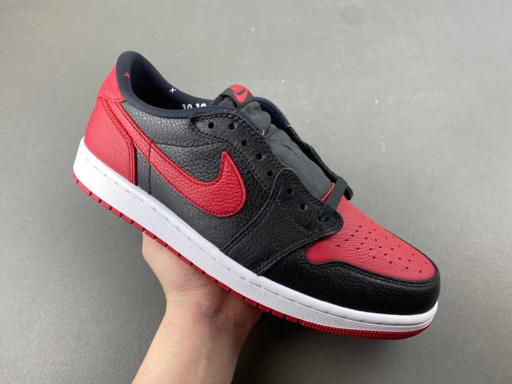Air Jordan 1 Retro Low OG Banned IW6276-001