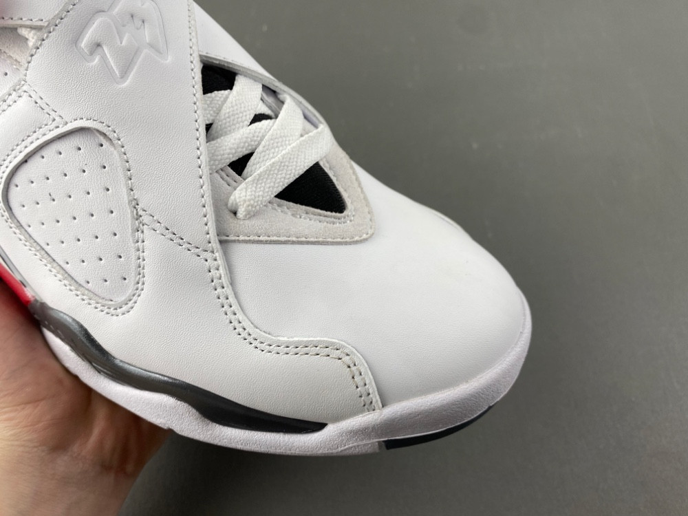 Jordan 8 Retro Bugs Bunny (2025) Men