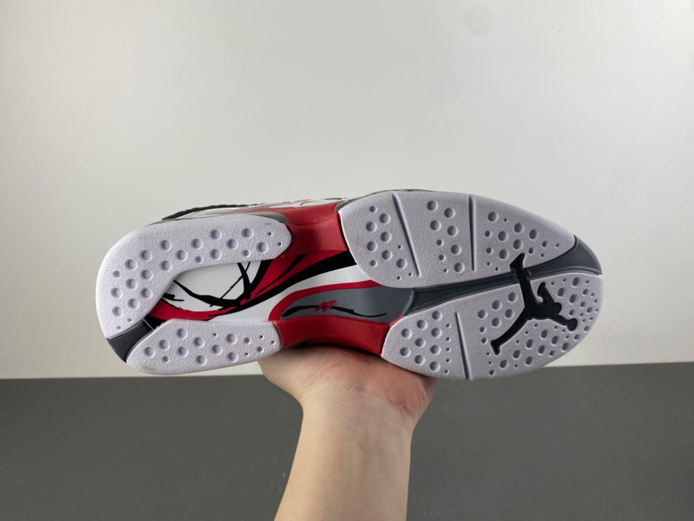 Jordan 8 Retro Bugs Bunny (2025) Men