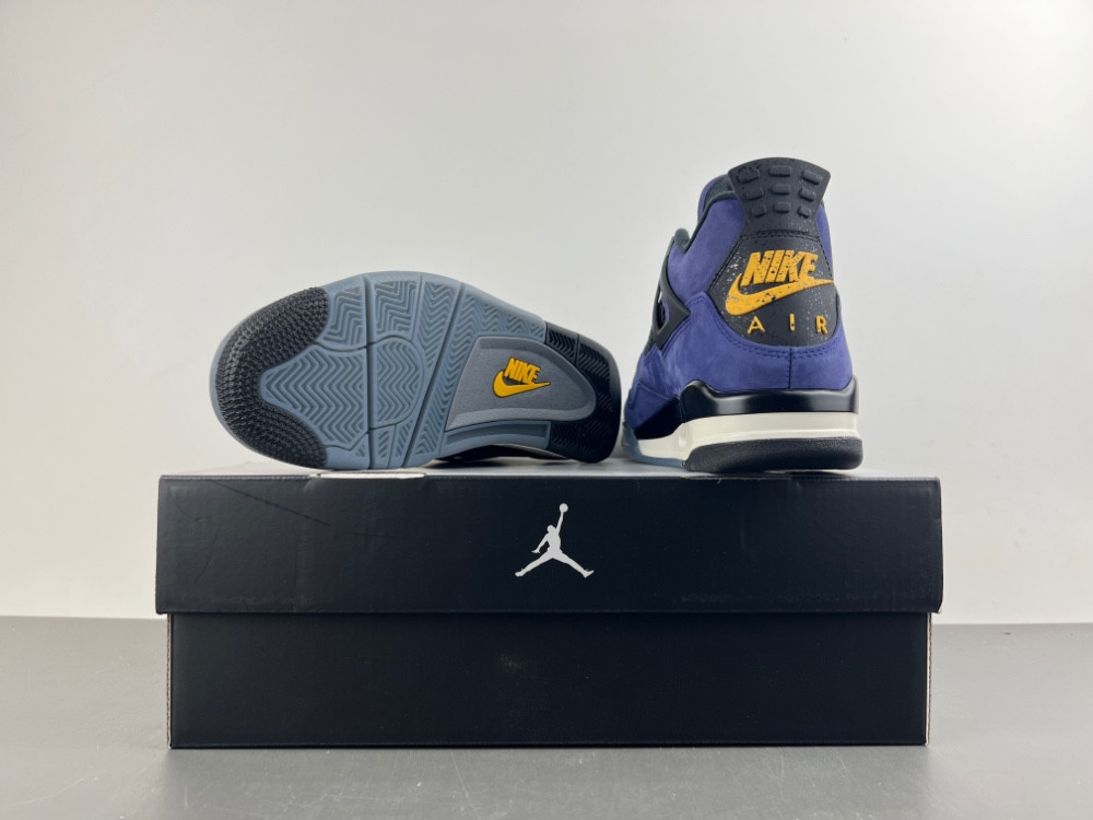Air Jordan 4 Retro 