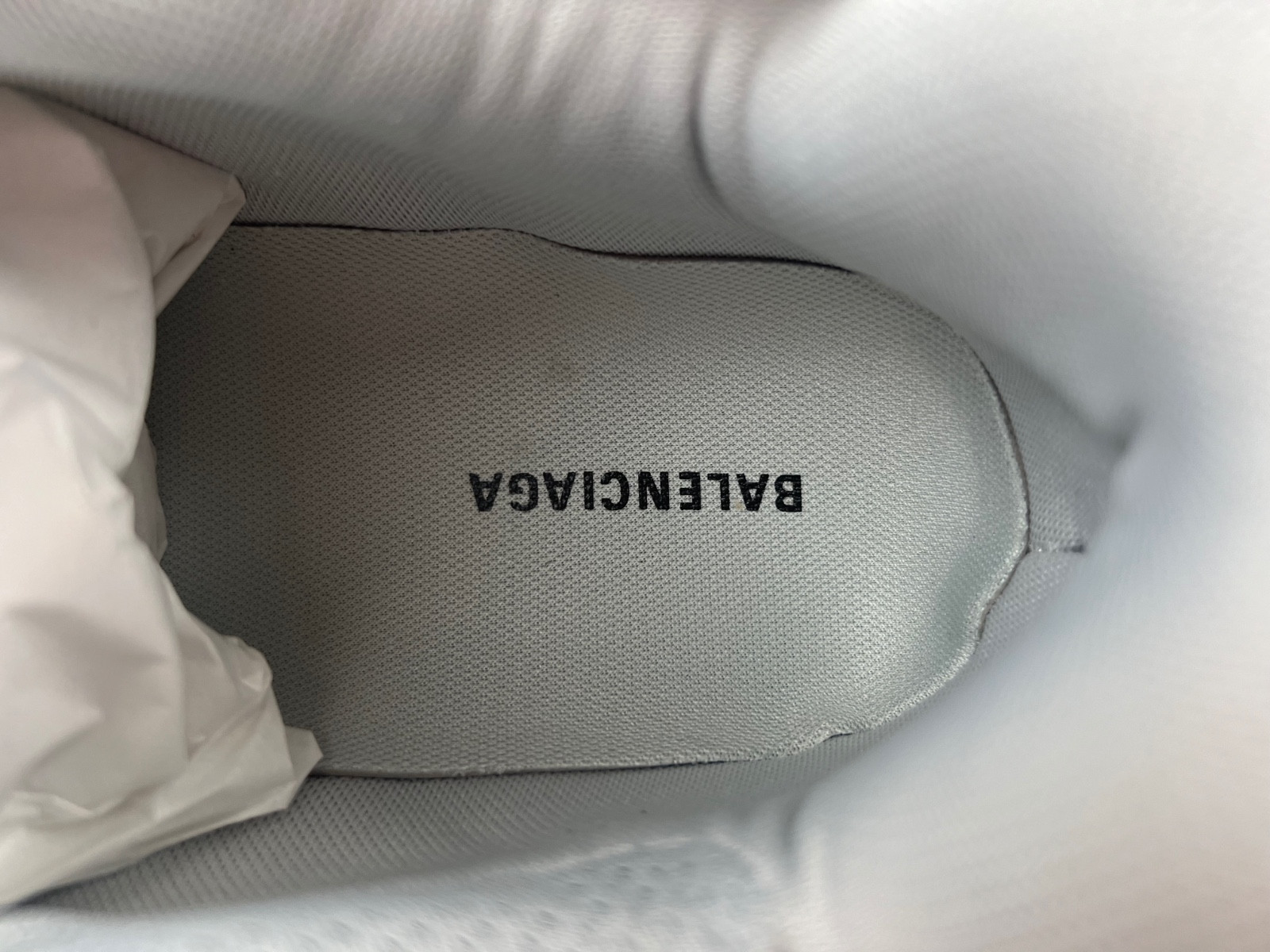 Ba1en*iaga runner sneaker in white/red/black