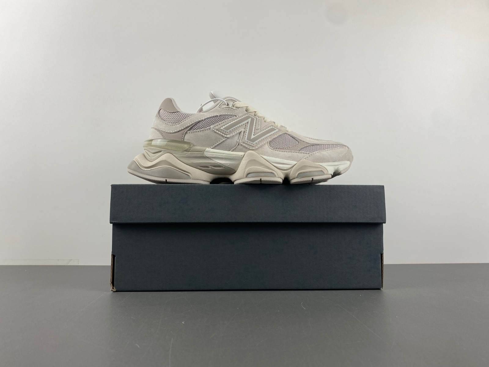 new Ba1an*e 9060 beige men