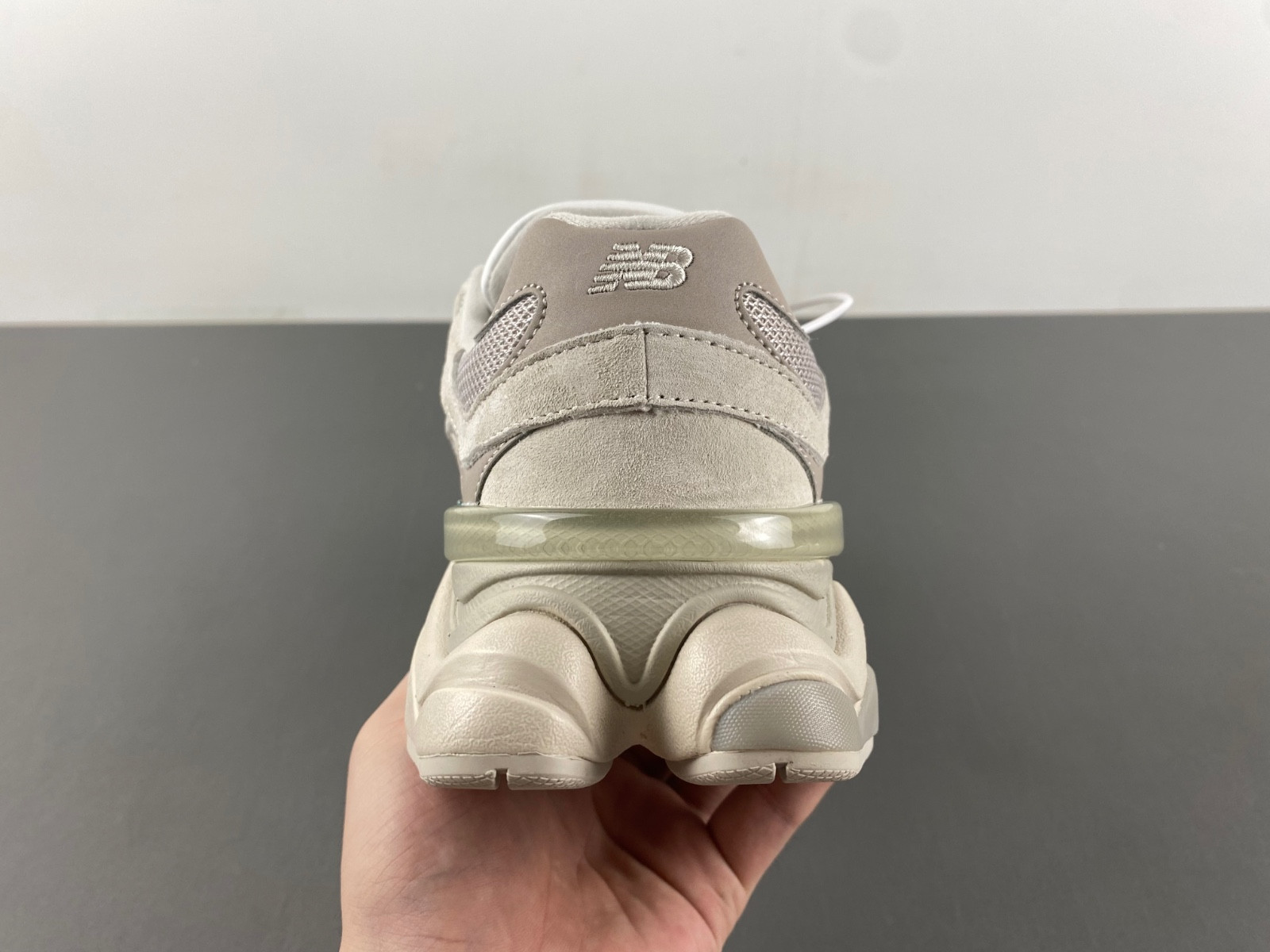 new Ba1an*e 9060 beige men