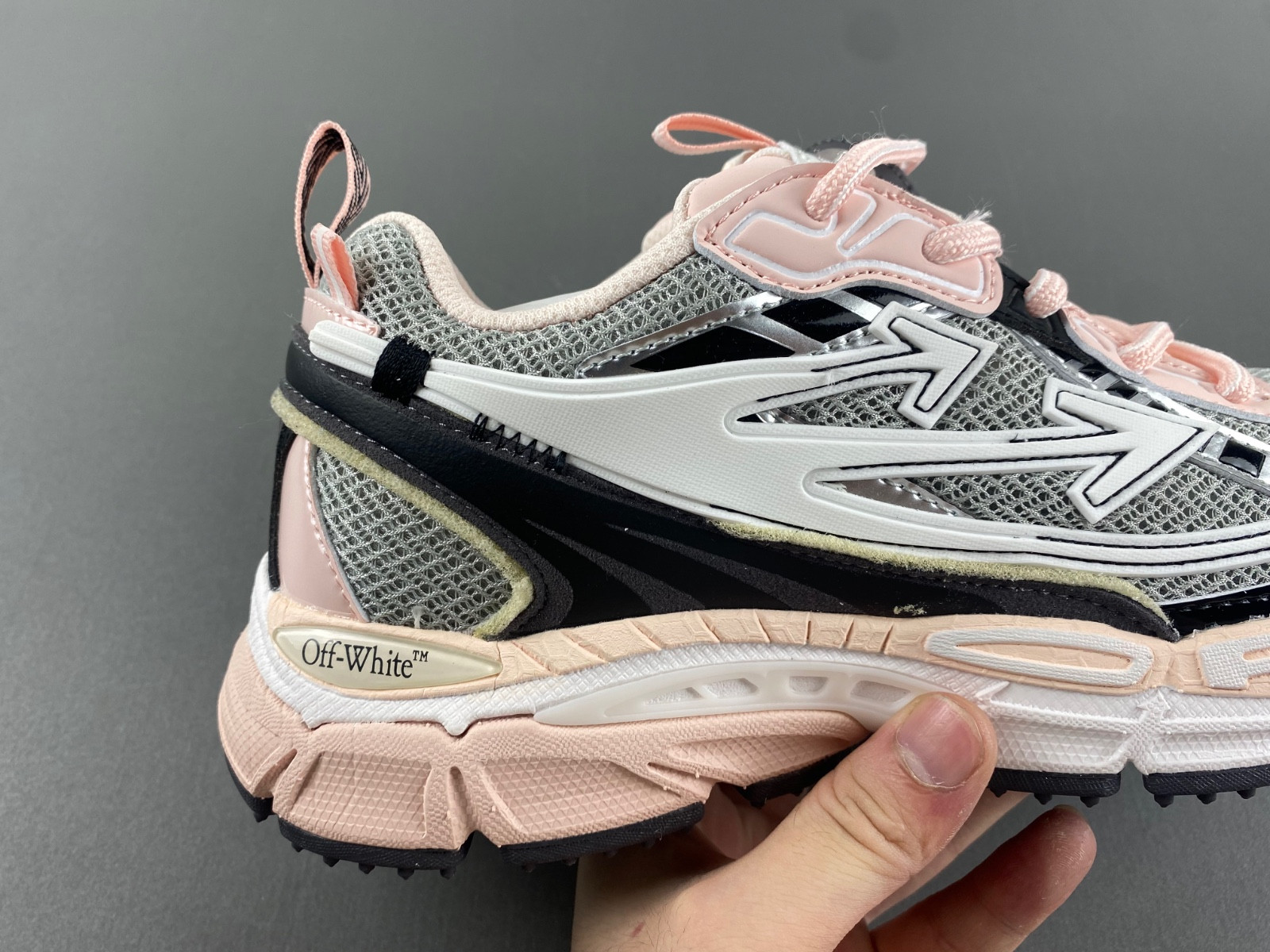 OWT 19FW Be right back SNEAKERS