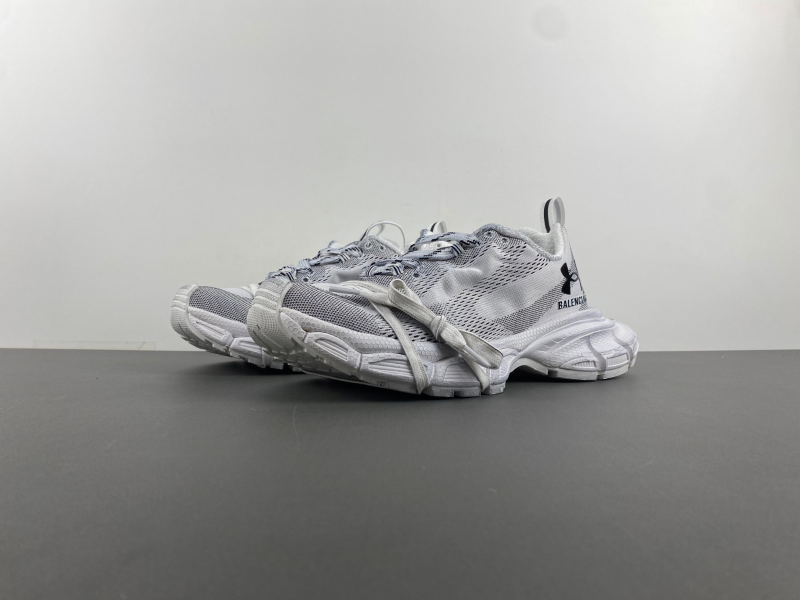 Ba1en*iaga men''s under armour 3xl knit sneaker in white