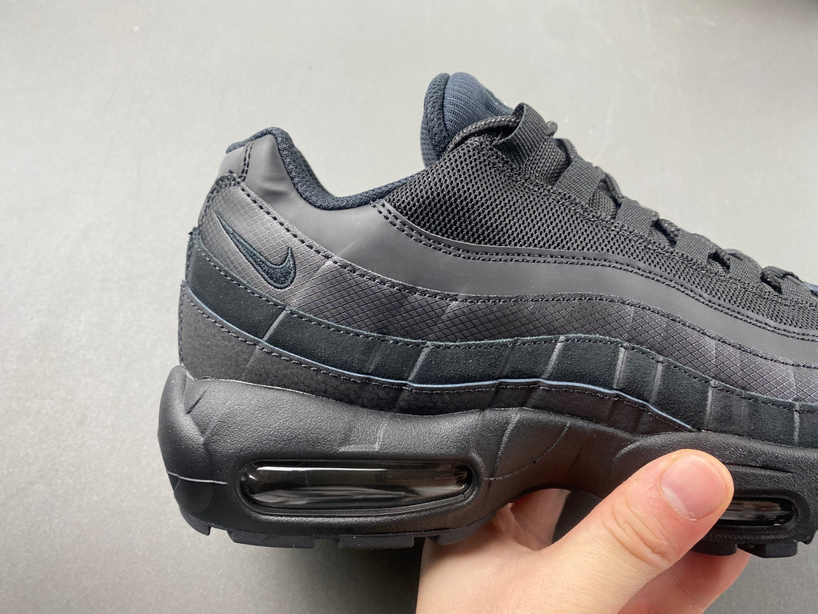 Nike Air Max 95 Essential Triple Black CI3705-001