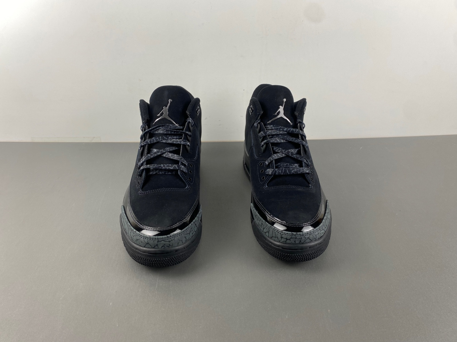 Air Jordan 3 "Black Cat" 2025 CT8532-001