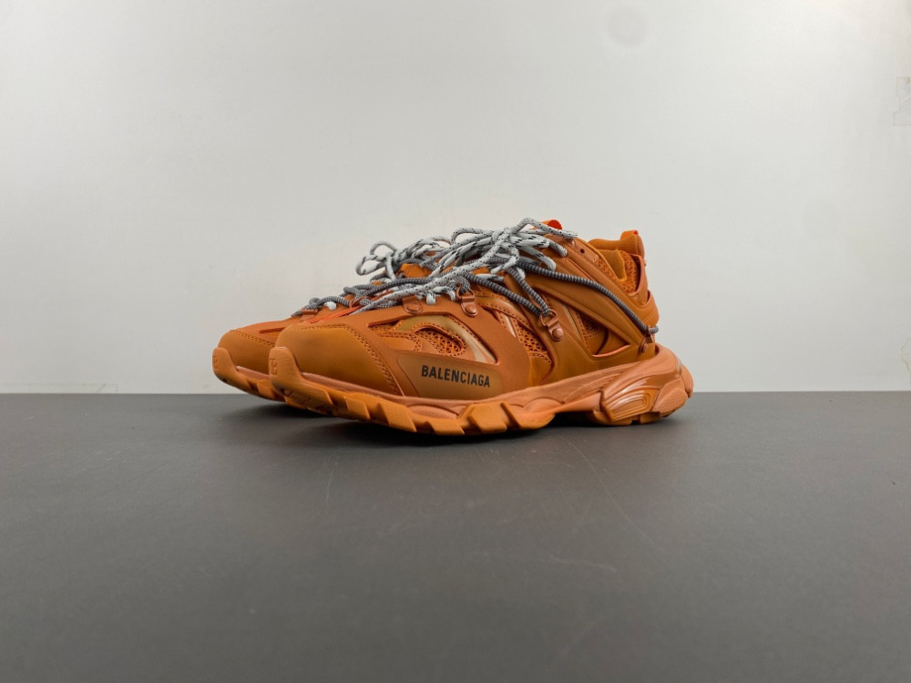 Ba1en*iaga men''s track trail laces sneaker in orange/grey
