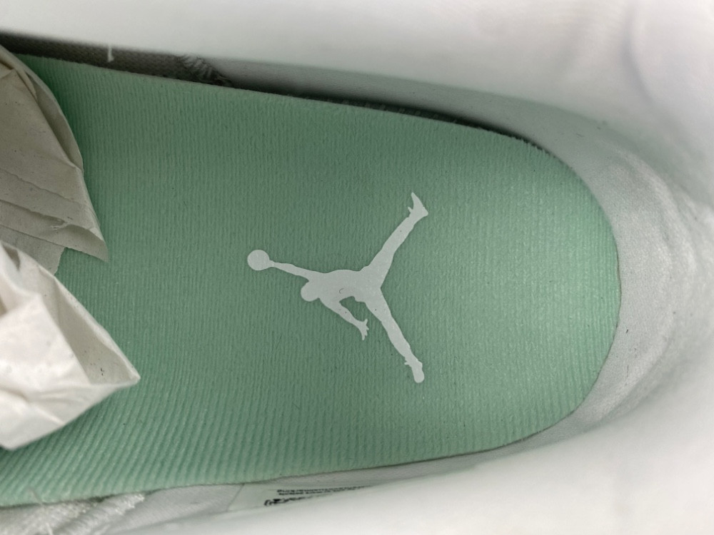 Air Jordan 11 Retro Low 