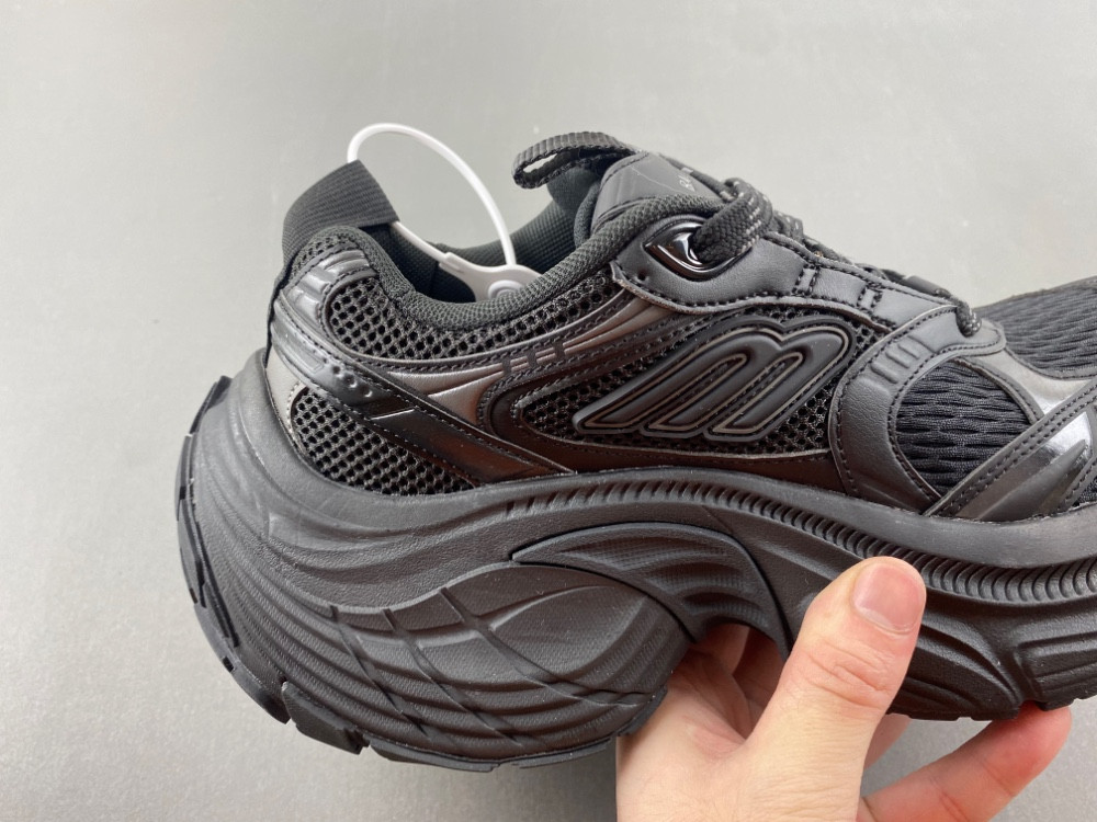 Ba1en*iaga 10xl sneaker in black mesh