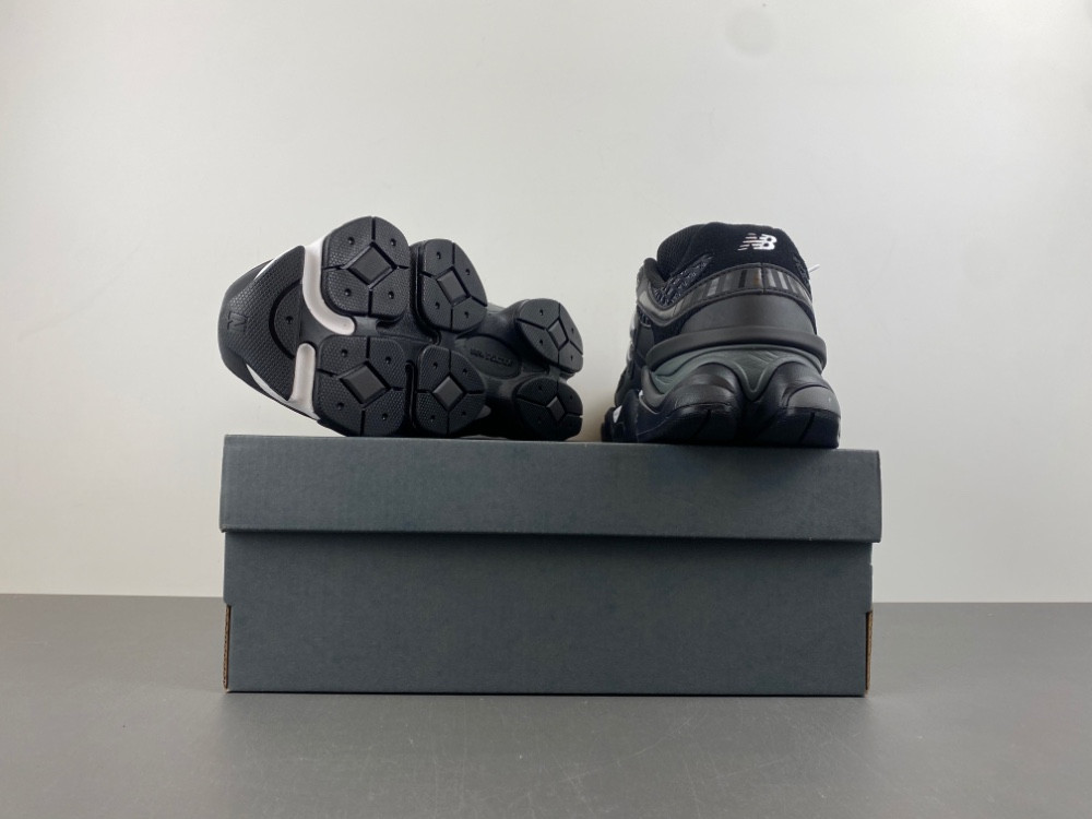 new Ba1an*e 9060 shoe palace black silver u9060pnr