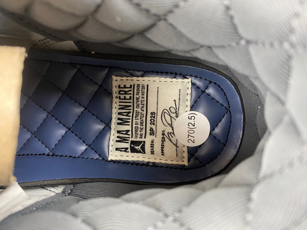 Maniére Jordan 3 Diffused Blue HV8571-100