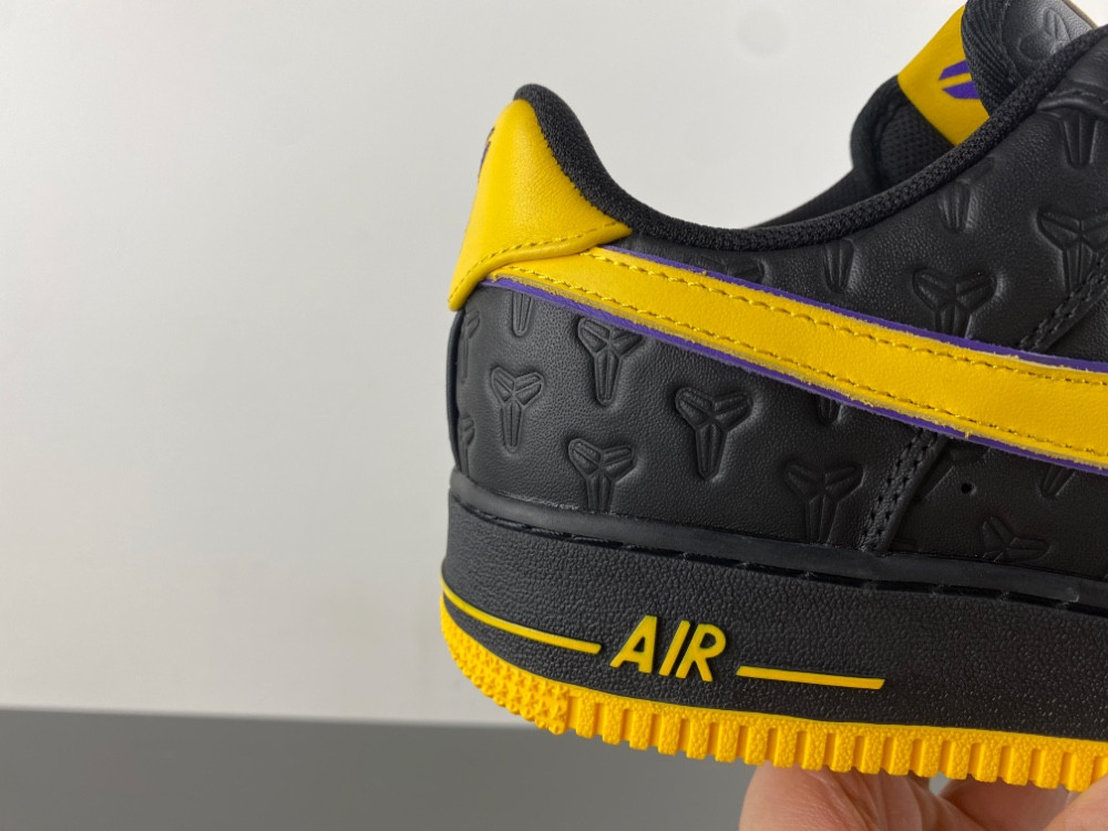 Nike x Kobe Bryant Baskets Air Force 1 