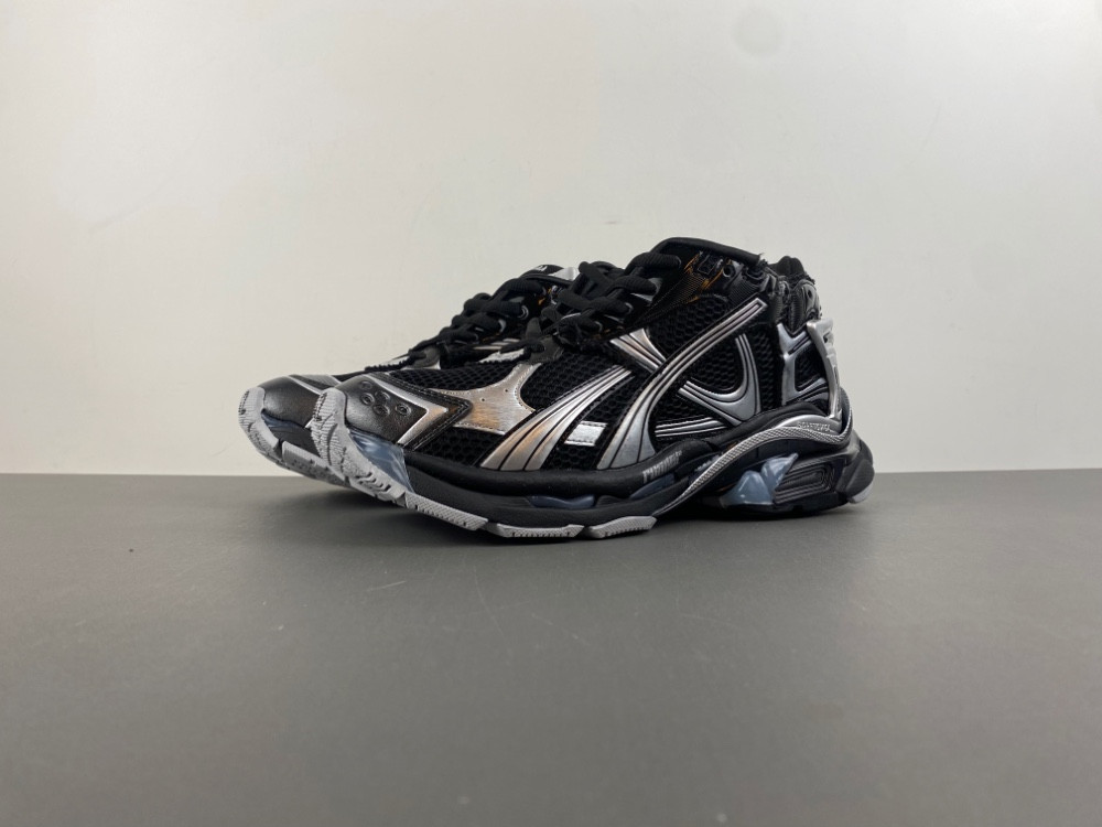 Ba1en*iaga runner sneaker 772774 w3rny 0322