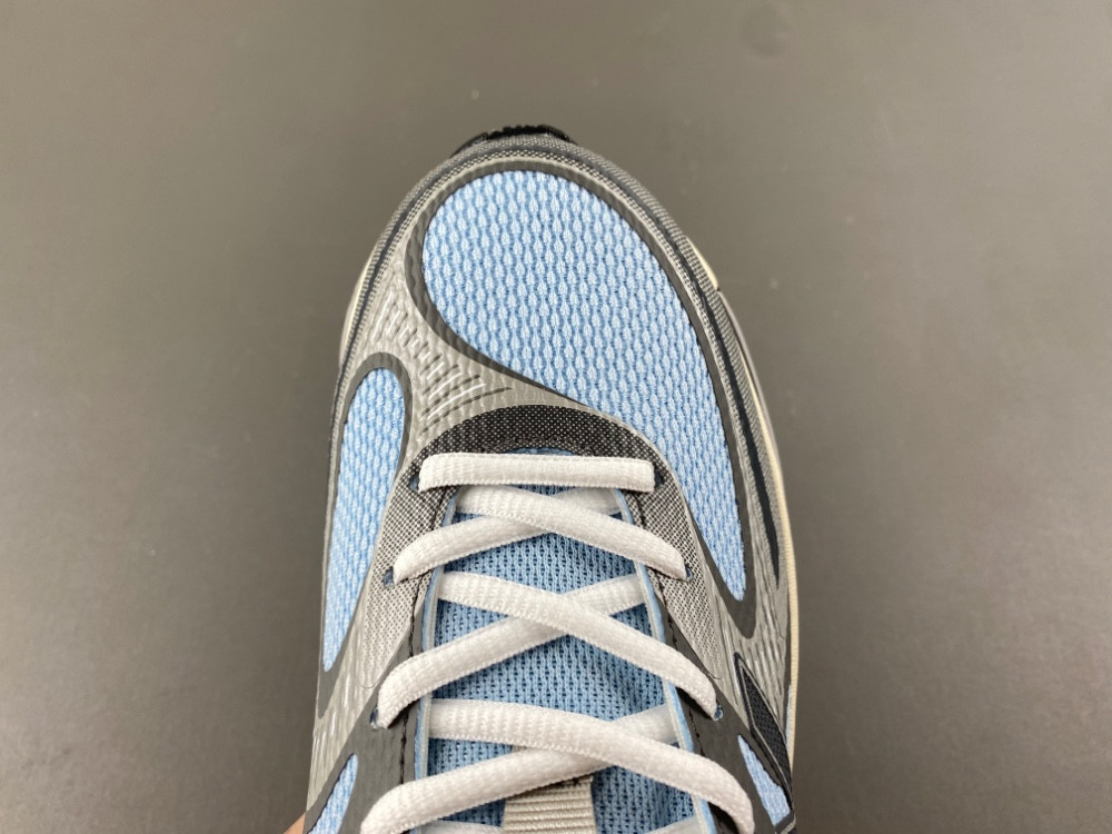 new Ba1an*e abzorb 2000 silver/blue u2000ba