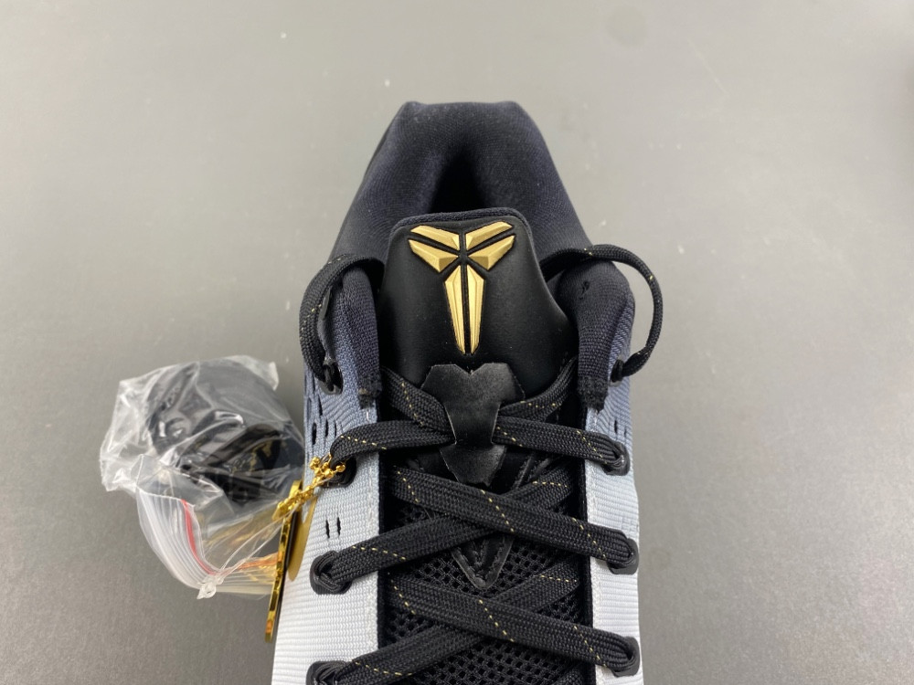 Nike Kobe 9 EM Low Protro Mambacita Men