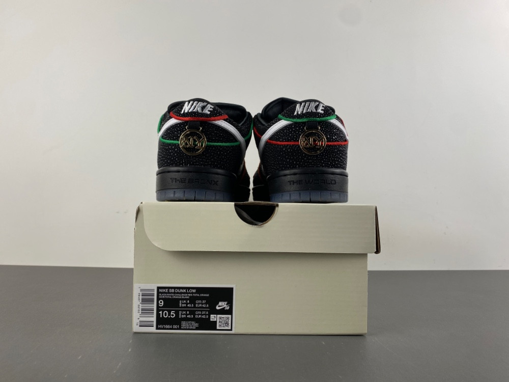 Nike SB Dunk Low Bronx Girls Skate - HV1664-001