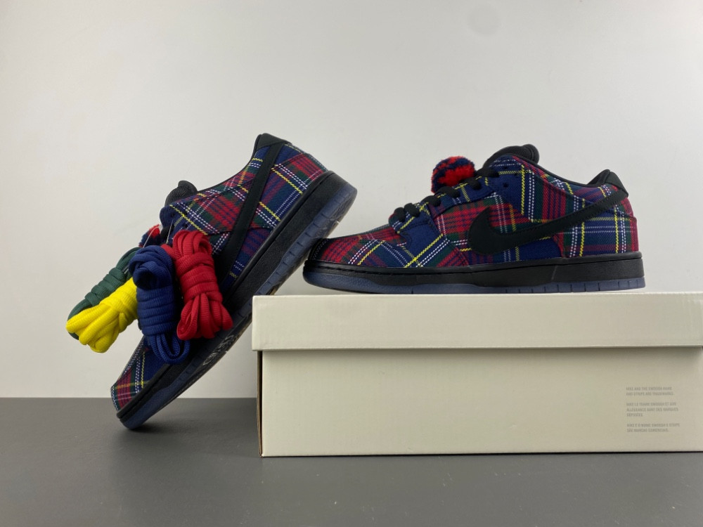 Nike SB Dunk Low “Nardwuar” II1493-600