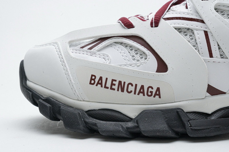 Ba1en*iaga track white with red line