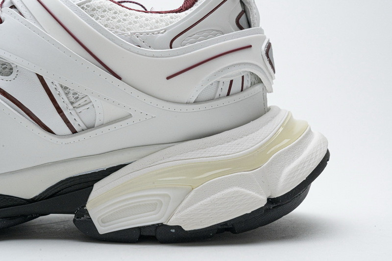 Ba1en*iaga track white with red line