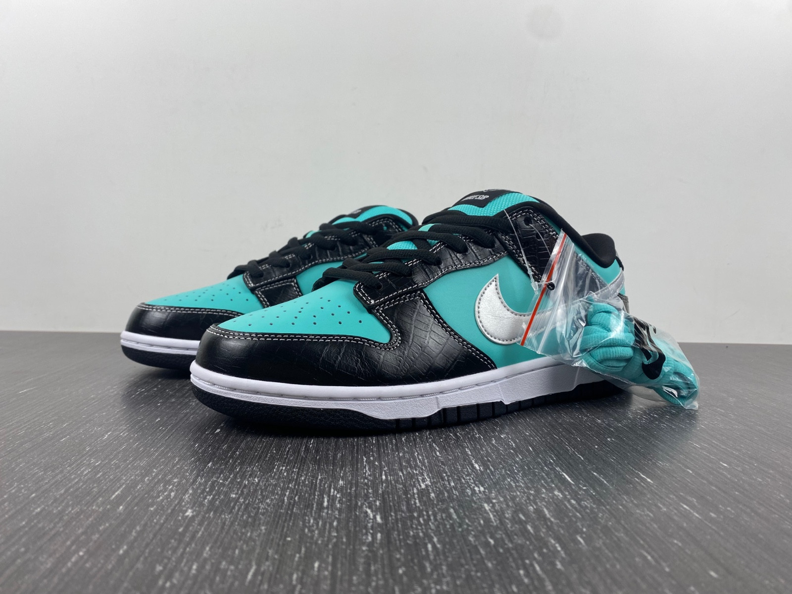 nike dunk sb low D1am0nd s*pply co. 