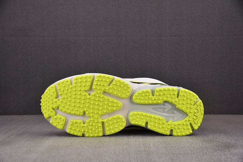 OWT White & Yellow Be Right Back Sneakers