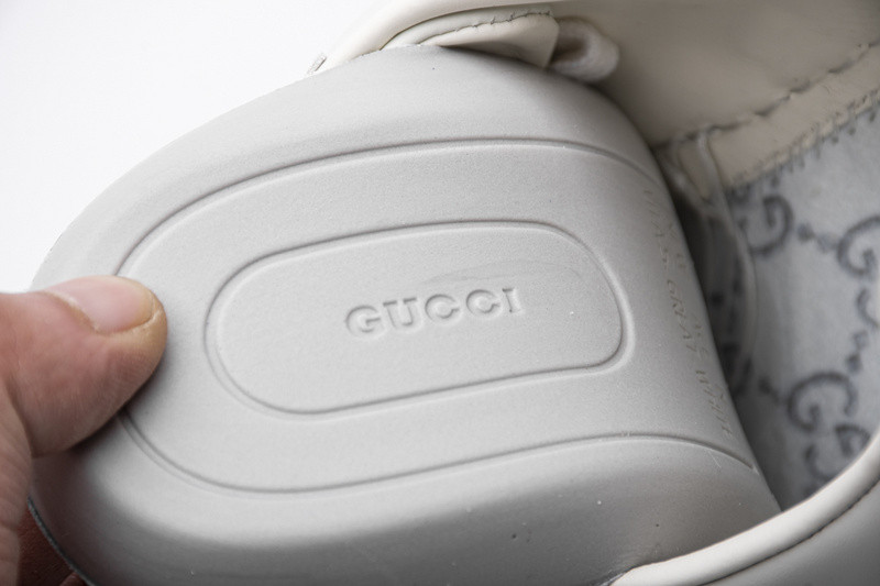 Gvc*1 low-top sneaker white with apple