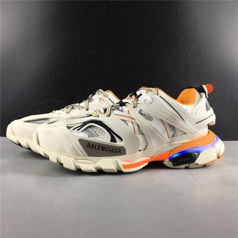 Ba1en*iaga 3.0 track trainer orange white with led