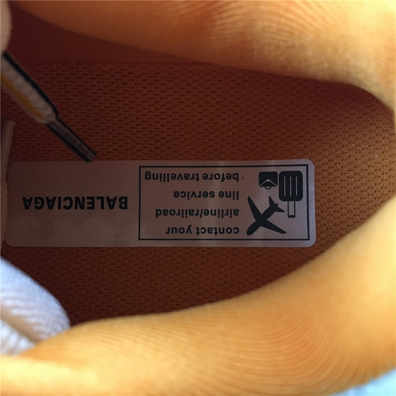 Ba1en*iaga 3.0 track trainer orange white with led