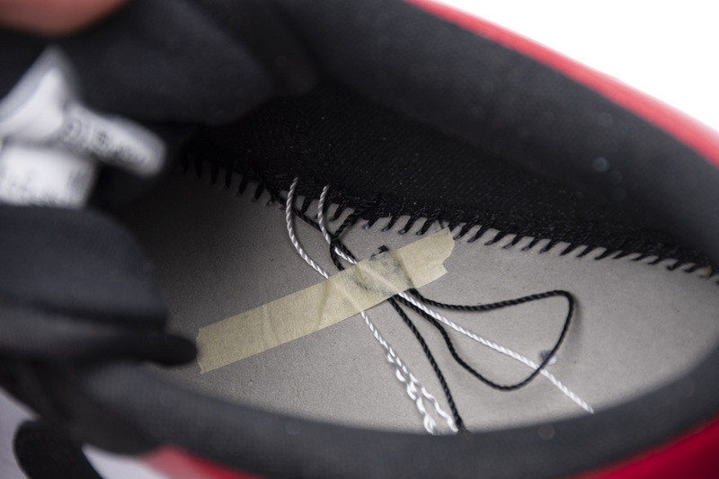 jordan 1 low black toe 553558-116