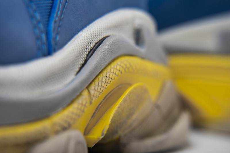 Ba*len*cia*ga triple s trainer ssense exclusive