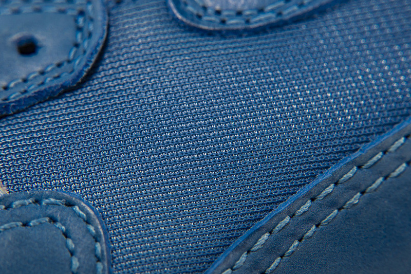 Ba*len*cia*ga triple s trainer ssense exclusive