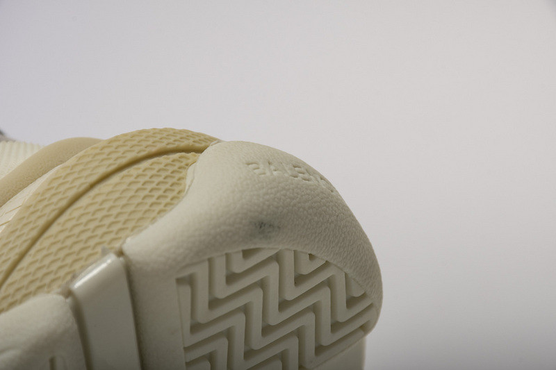 Ba*len*cia*ga white triple s trainers