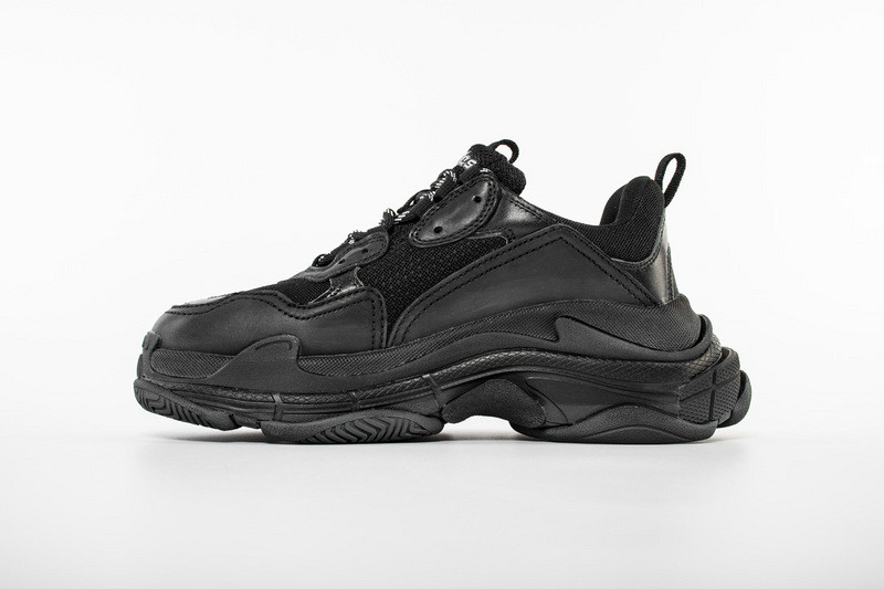 Ba*len*cia*ga triple s triple black