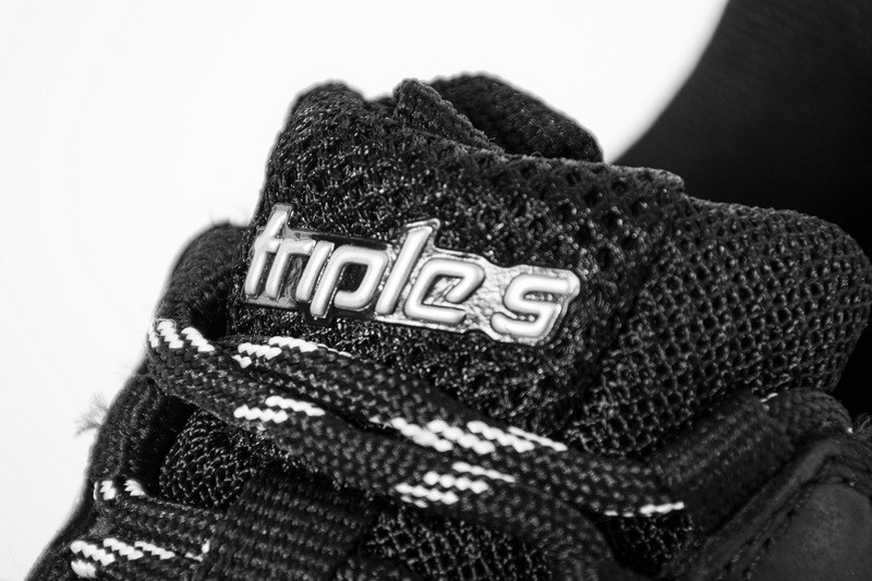 Ba*len*cia*ga triple s triple black