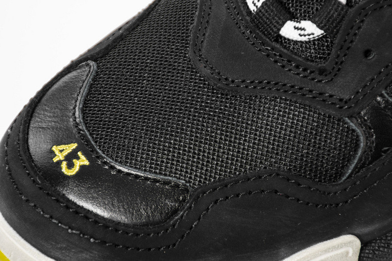 Ba*len*cia*ga triple s trainers black yellow women