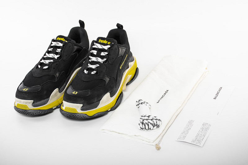 Ba*len*cia*ga triple s trainers black yellow women