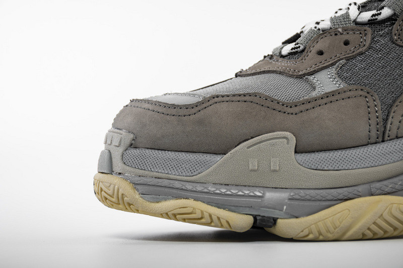 Ba*len*cia*ga grey black triple s trainers bicolour