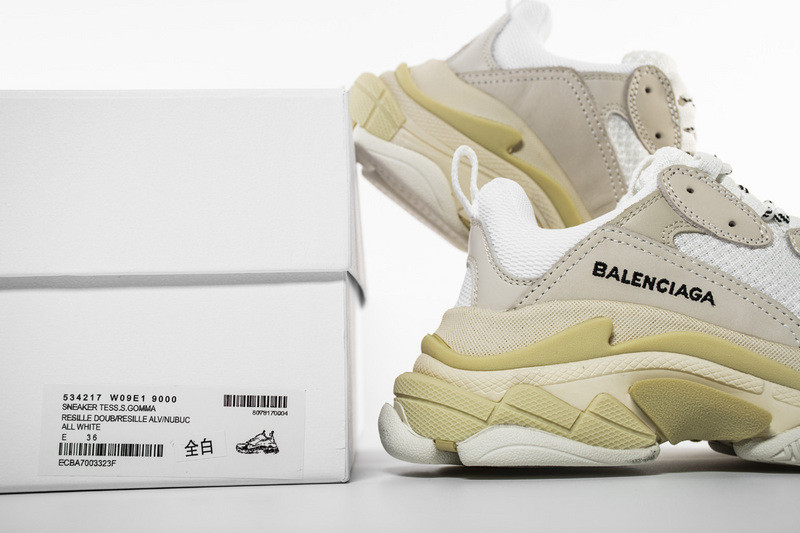 Ba*len*cia*ga triple s trainers white