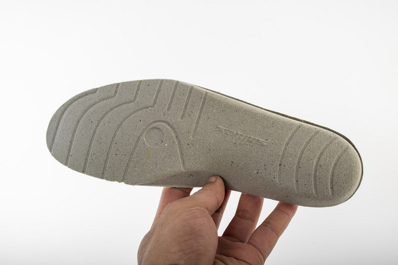 Ba*len*cia*ga triple s trainers white