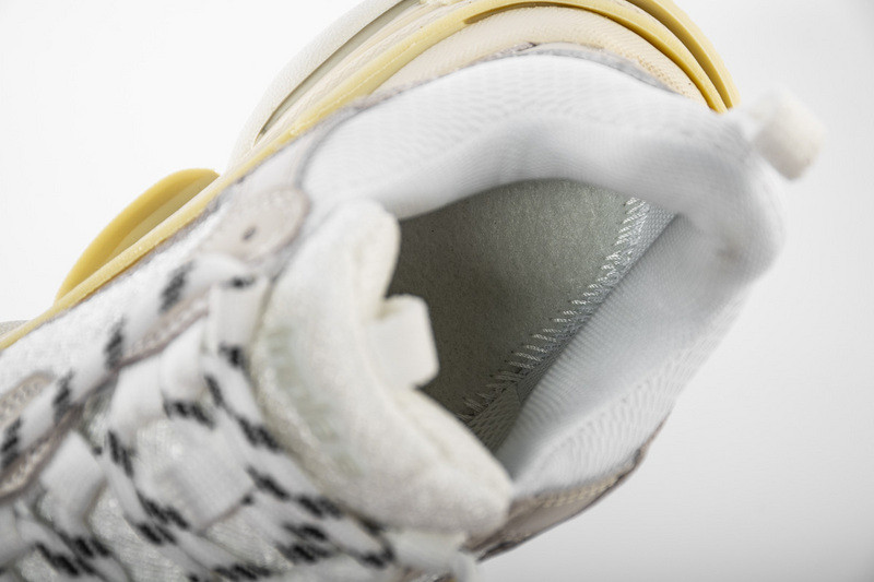 Ba*len*cia*ga triple s trainers white