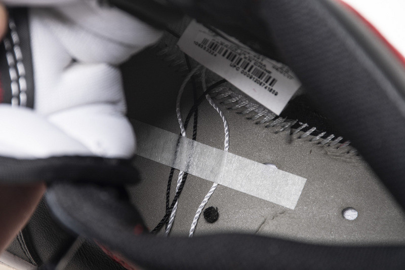 air jordan 1 retro high banned black red 555088-001