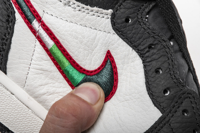 air jordan 1 sports illustrated 555088-015