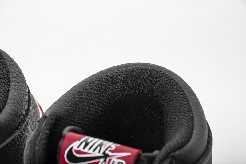 air jordan 1 sports illustrated 555088-015