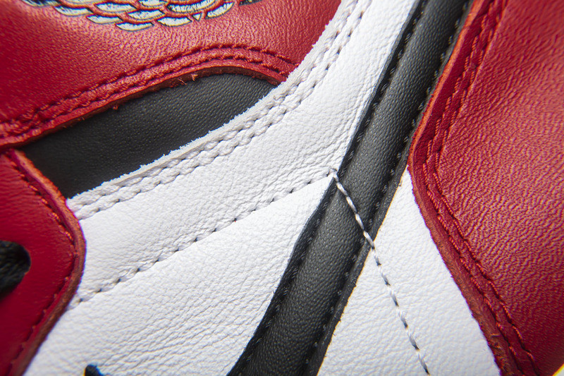 air jordan 1 retro high og chicago 555088-101