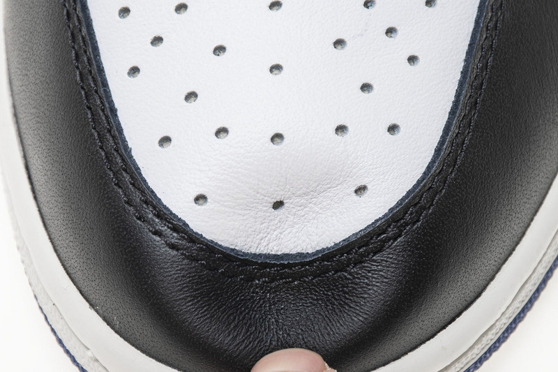 air jordan 1 retro high og blue moon 555088-115