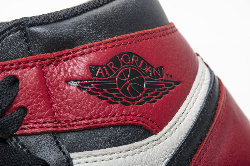 air jordan 1 retro high og bred toe 555088-610