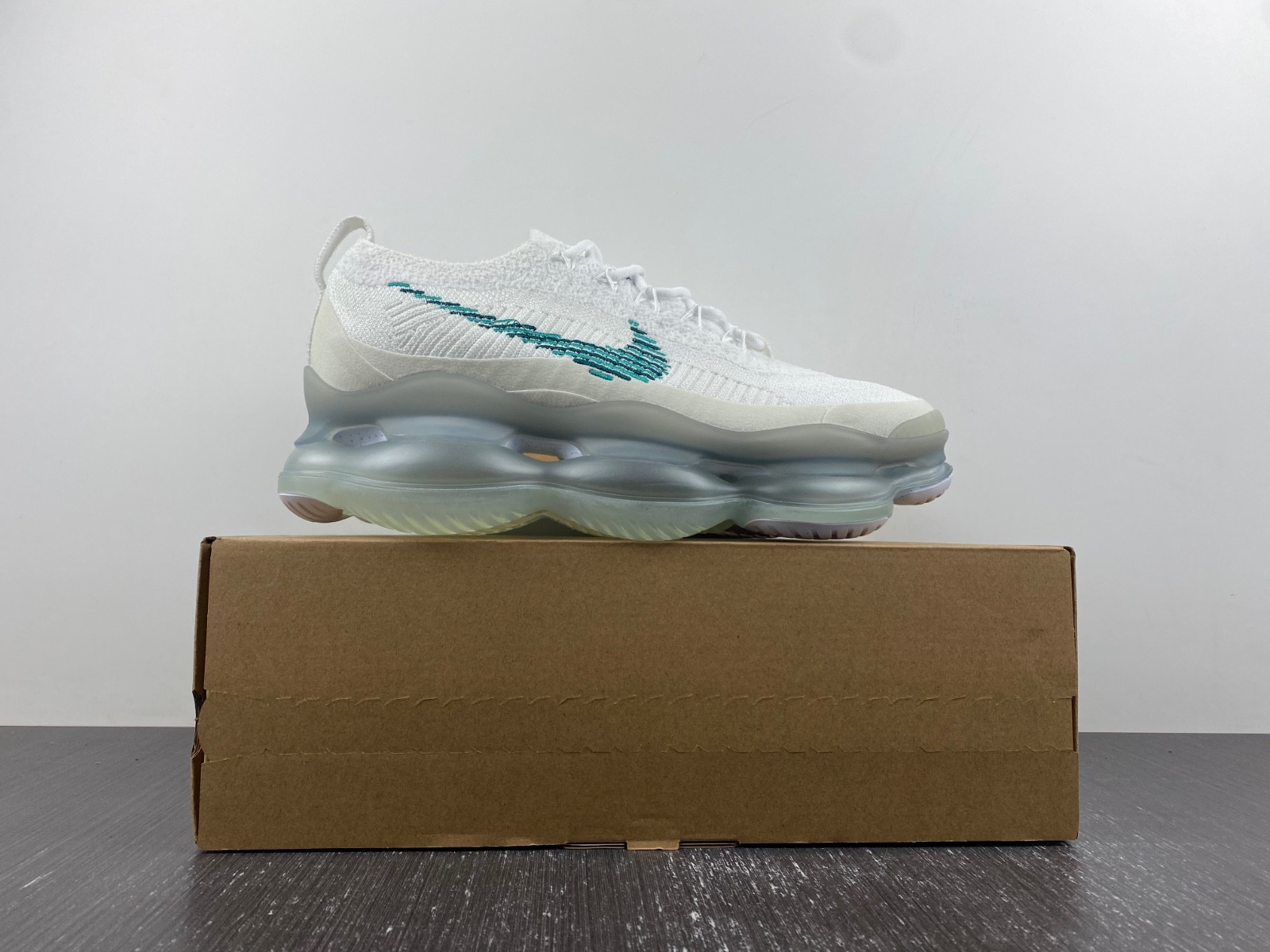 nike air max scorpion flyknit dj4701 100